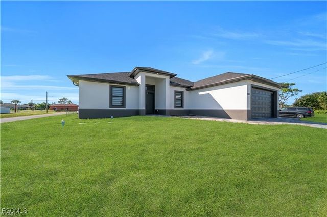 2601 14th ST SW, Lehigh Acres, FL 33976