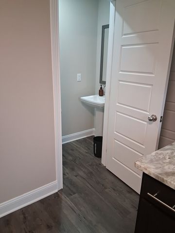 1307 Hugh Hunter Rd, Oak Grove, KY 42262