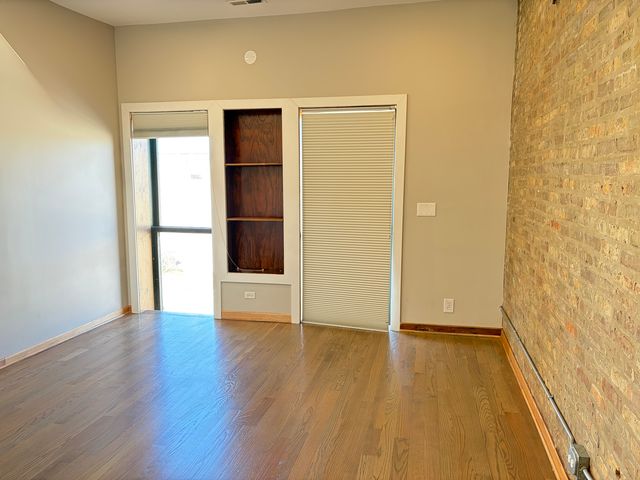 2727 S Archer Avenue 2, Chicago, IL 60608