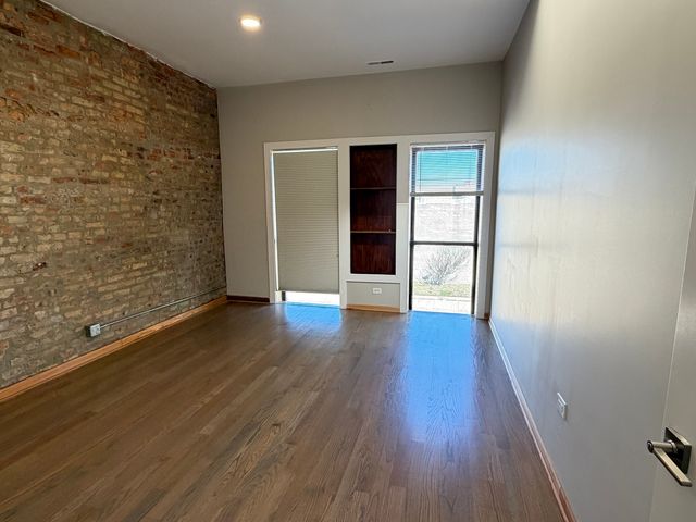 2727 S Archer Avenue 2, Chicago, IL 60608