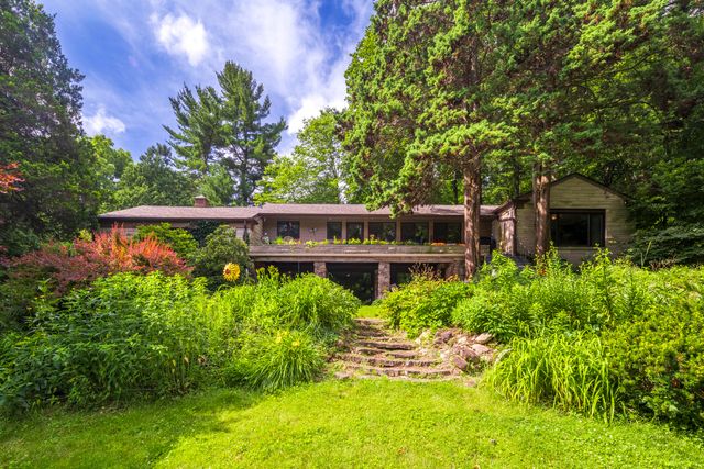 126 Orchard Avenue, La Porte, IN 46350