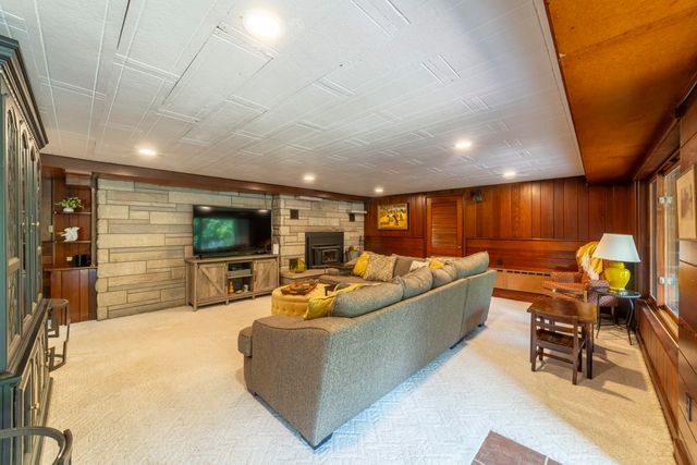 126 Orchard Avenue, La Porte, IN 46350
