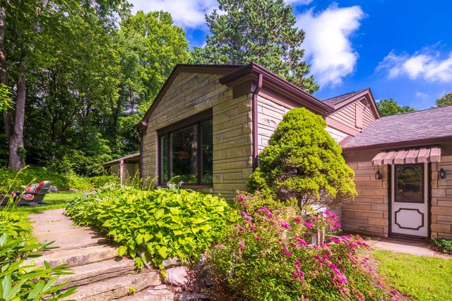 126 Orchard Avenue, La Porte, IN 46350