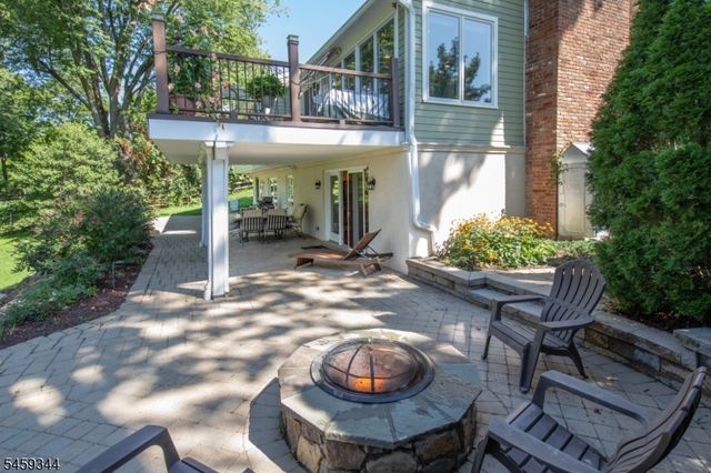 3 Prospect St, Peapack Gladstone Boro, NJ 07977