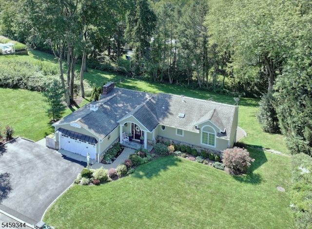 3 Prospect St, Peapack Gladstone Boro, NJ 07977