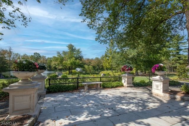 3 Prospect St, Peapack Gladstone Boro, NJ 07977