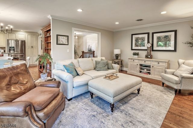 3 Prospect St, Peapack Gladstone Boro, NJ 07977