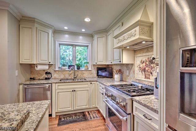 3 Prospect St, Peapack Gladstone Boro, NJ 07977