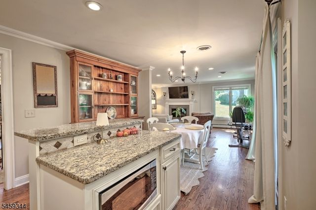 3 Prospect St, Peapack Gladstone Boro, NJ 07977