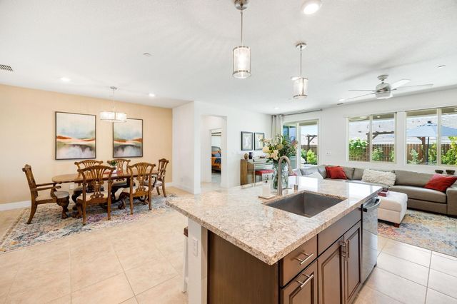 4100 Cypress Grove Dr, Rancho Cordova, CA 95742