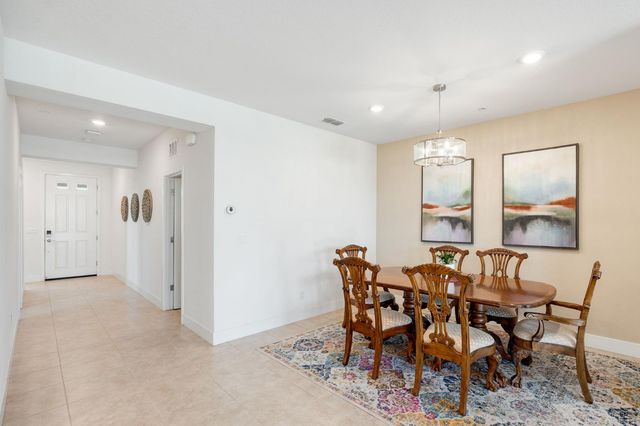 4100 Cypress Grove Dr, Rancho Cordova, CA 95742