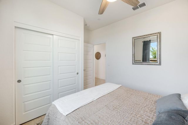 4100 Cypress Grove Dr, Rancho Cordova, CA 95742