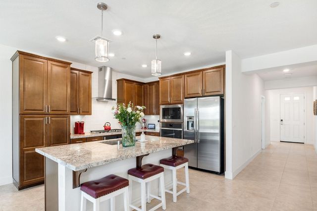 4100 Cypress Grove Dr, Rancho Cordova, CA 95742