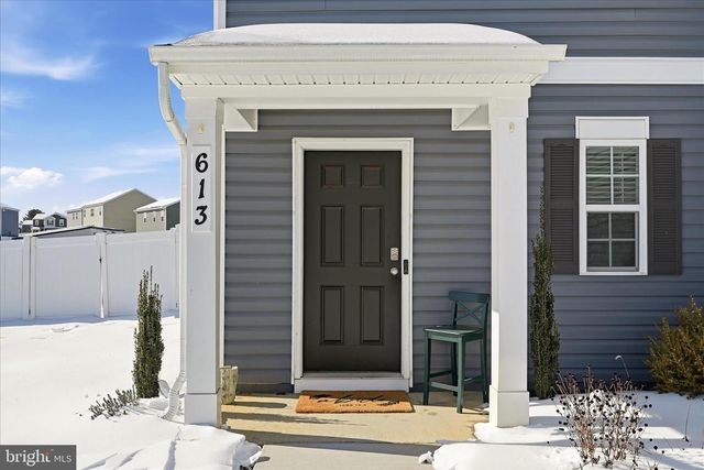 613 WEEKS CT, Berryville, VA 22611