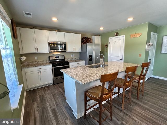 613 WEEKS CT, Berryville, VA 22611