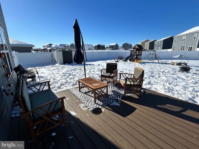 613 WEEKS CT, Berryville, VA 22611