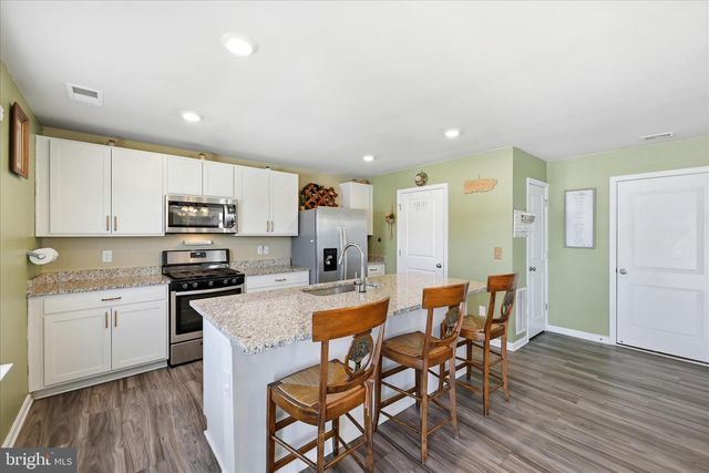 613 WEEKS CT, Berryville, VA 22611