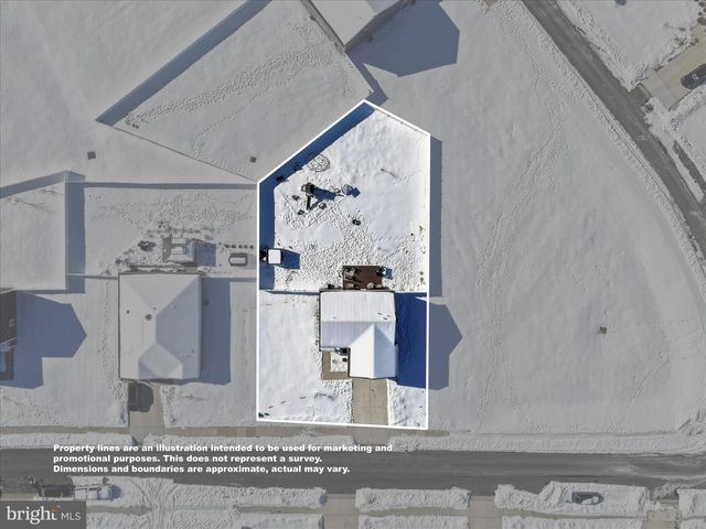 613 WEEKS CT, Berryville, VA 22611