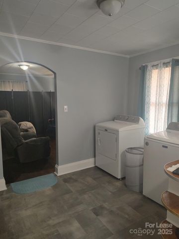 80 Wade Street, Belmont, NC 28012