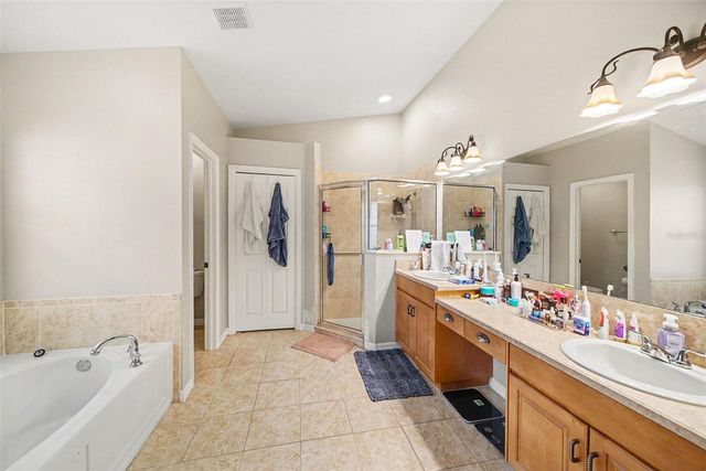 215 FERN GULLEY DRIVE, Seffner, FL 33584