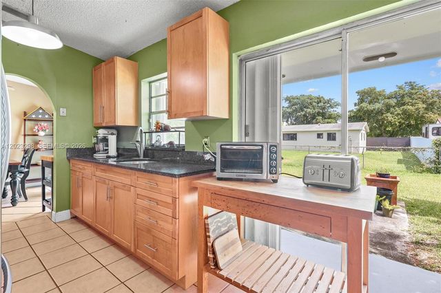 12381 SW 264th St, Homestead, FL 33032