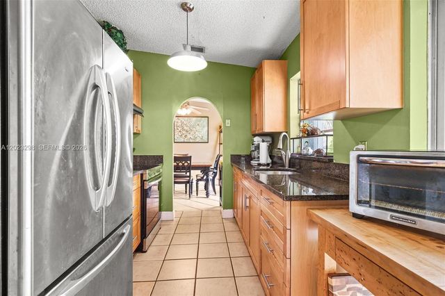 12381 SW 264th St, Homestead, FL 33032