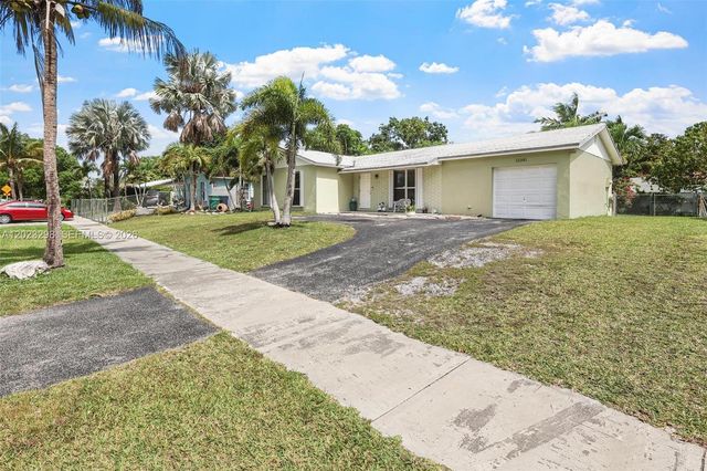 12381 SW 264th St, Homestead, FL 33032