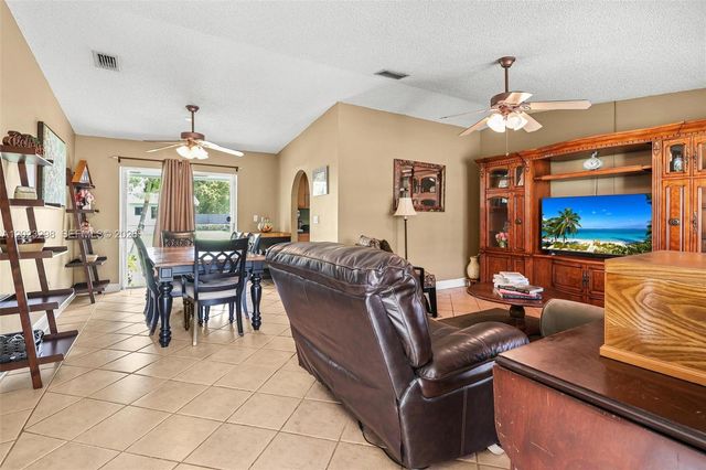 12381 SW 264th St, Homestead, FL 33032