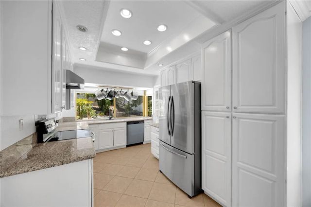 462 Castlegate, Brea, CA 92821
