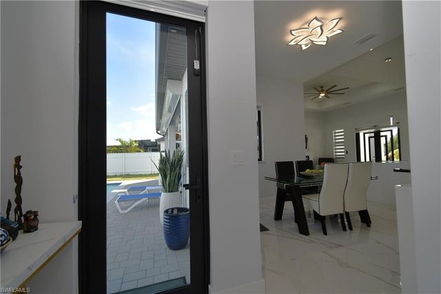 121 NW 10th AVE, Cape Coral, FL 33993