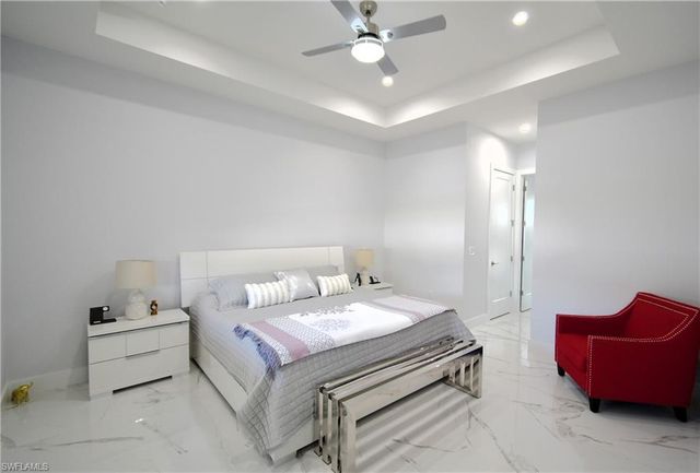 121 NW 10th AVE, Cape Coral, FL 33993