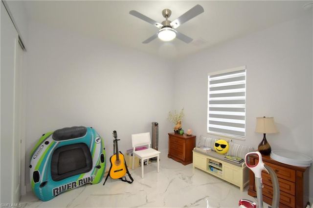 121 NW 10th AVE, Cape Coral, FL 33993