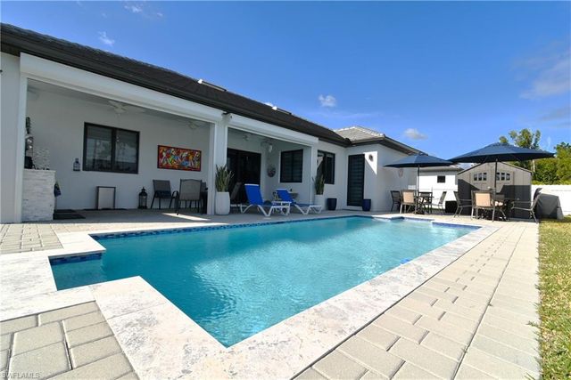 121 NW 10th AVE, Cape Coral, FL 33993