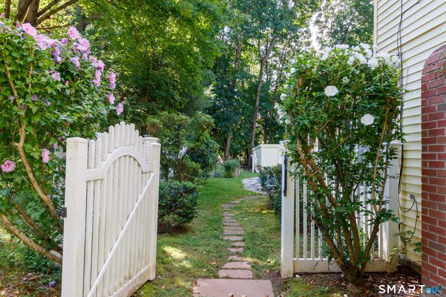 37 Salem Drive, Newington, CT 06111