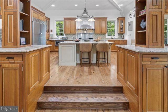 620 LAKE DR, Princeton, NJ 08540