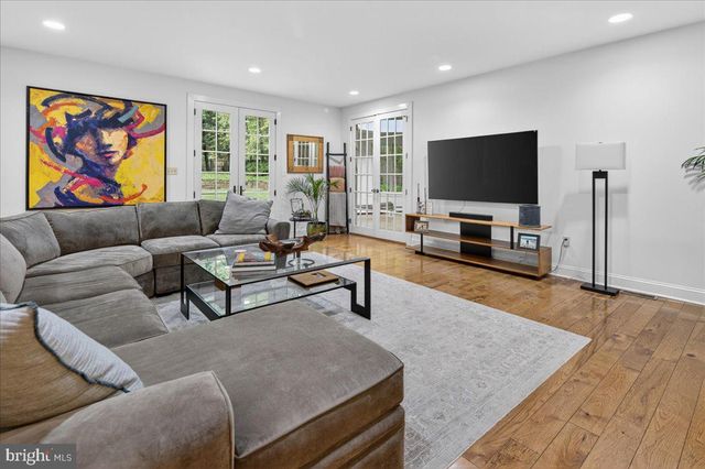 620 LAKE DR, Princeton, NJ 08540