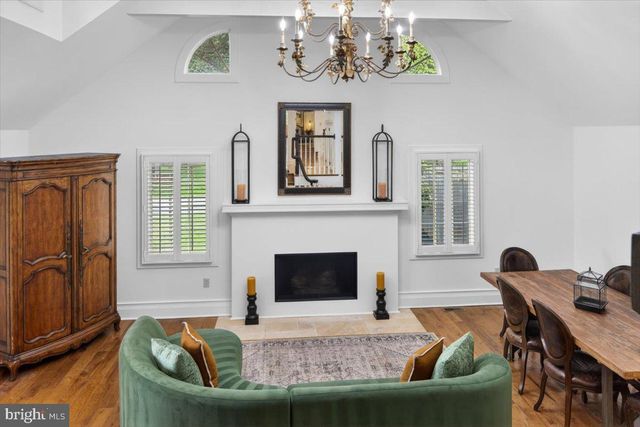 620 LAKE DR, Princeton, NJ 08540