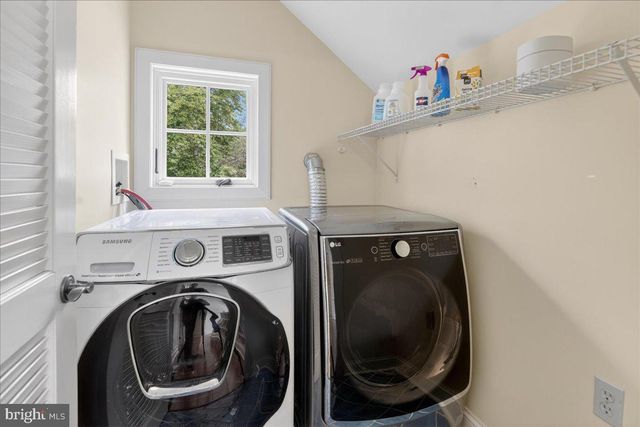 620 LAKE DR, Princeton, NJ 08540