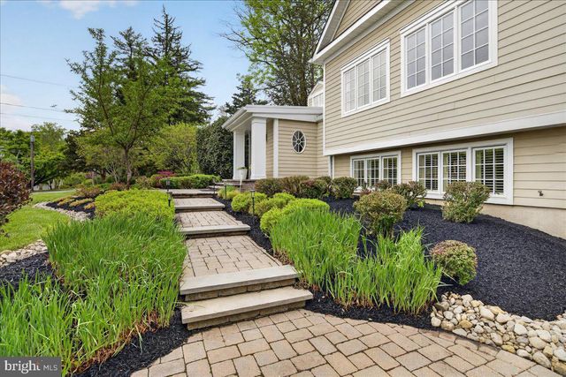 620 LAKE DR, Princeton, NJ 08540