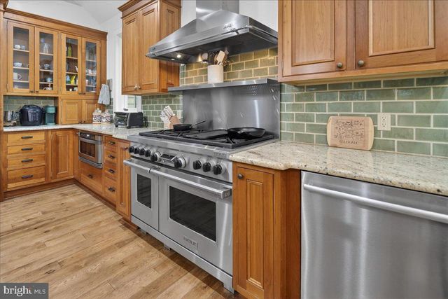 620 LAKE DR, Princeton, NJ 08540