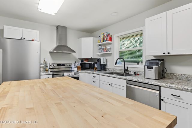 602 Temple Drive, Gulfport, MS 39503