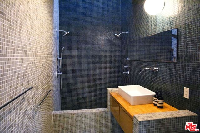 1510 Electric Avenue, Venice, CA 90291