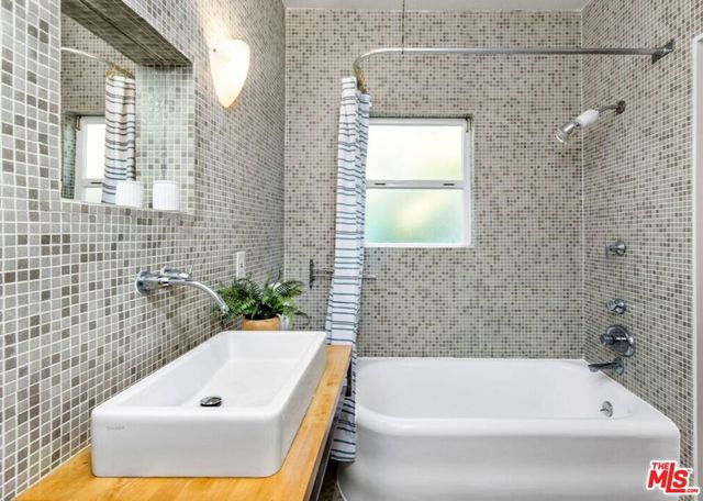 1510 Electric Avenue, Venice, CA 90291