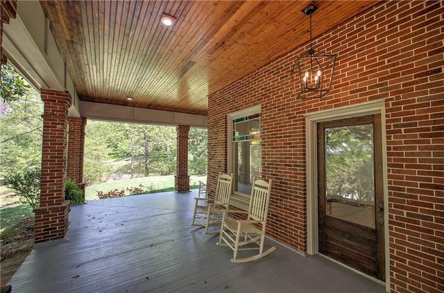 421 Boulevard Heights, Calhoun, GA 30701