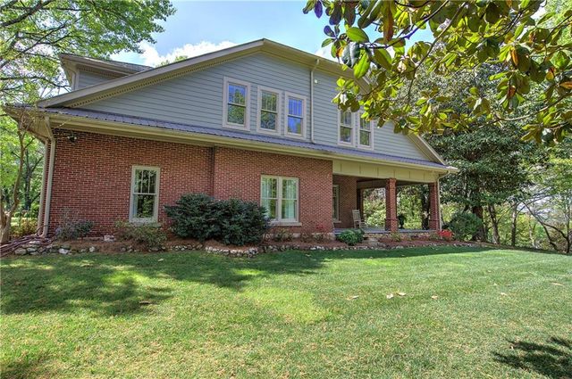 421 Boulevard Heights, Calhoun, GA 30701