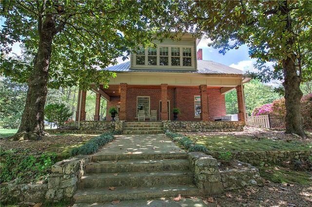 421 Boulevard Heights, Calhoun, GA 30701