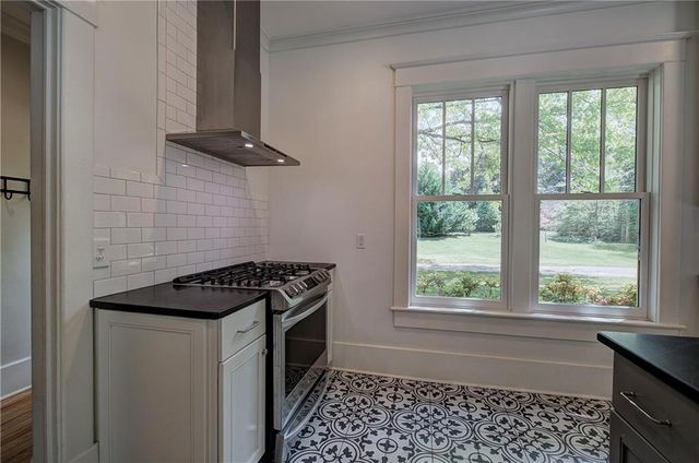 421 Boulevard Heights, Calhoun, GA 30701