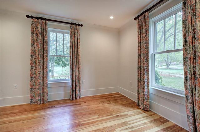 421 Boulevard Heights, Calhoun, GA 30701