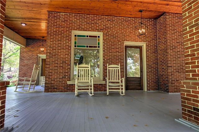 421 Boulevard Heights, Calhoun, GA 30701