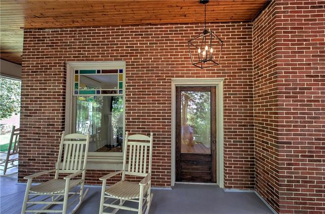 421 Boulevard Heights, Calhoun, GA 30701